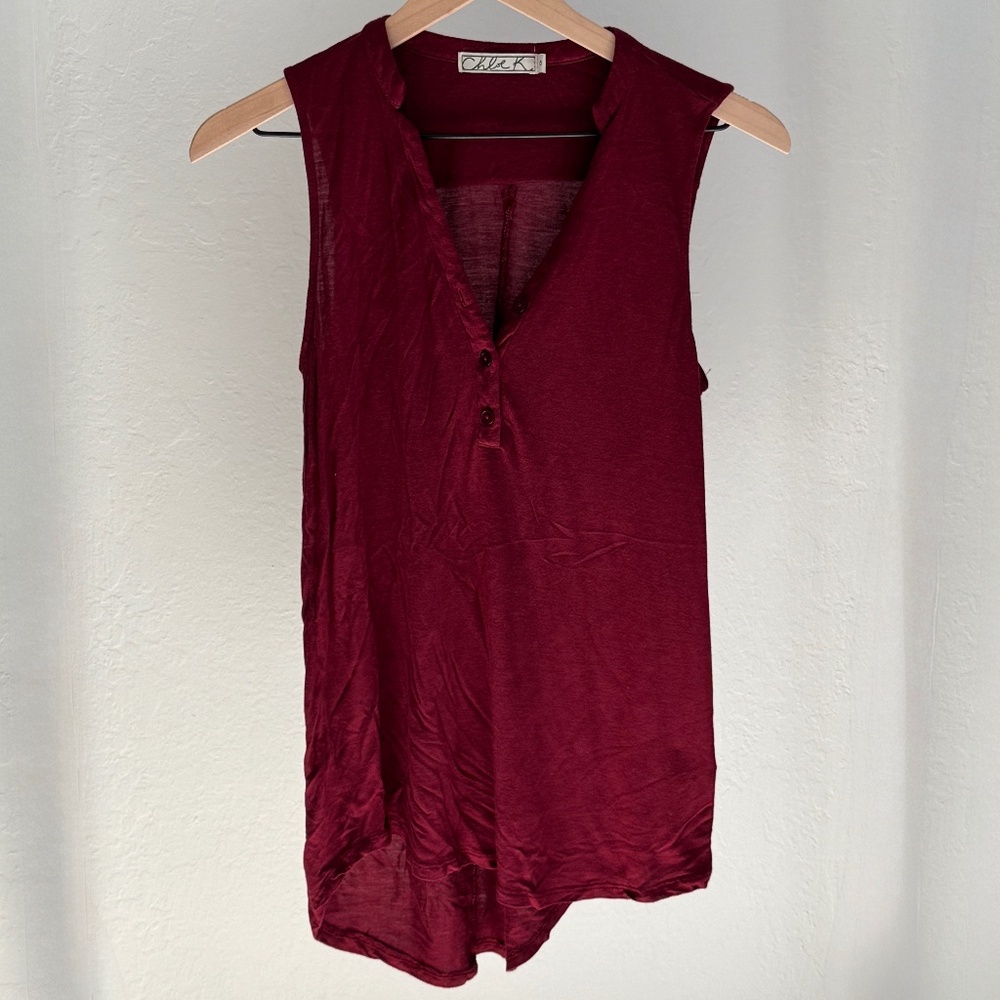 Women's Chloe K Burgundy High Low Split Neckline Sleeveless Blouse  (S)